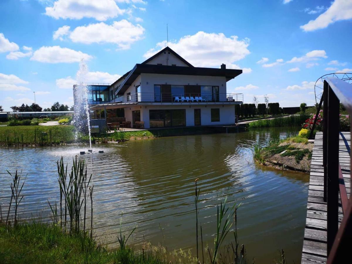 Rezidencija Grizulo Ratai Guest House Sasnava Exterior photo